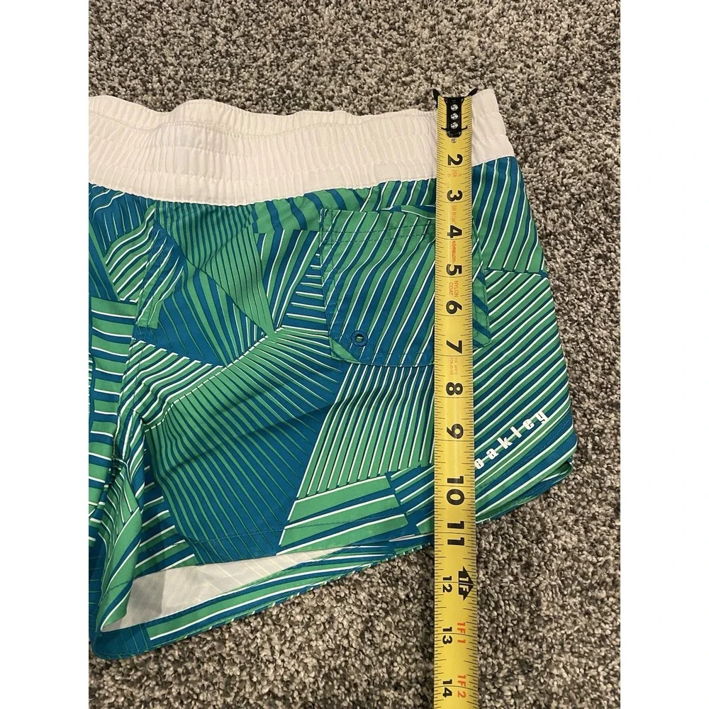 Womens Oakley Fanned Out Board Short Size Large NWT Green Elastic Band